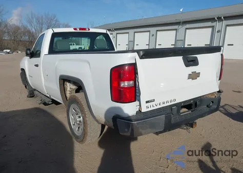 2008 Chevrolet Silverado 1500 Work Truck z USA, uszkodzony, nr VIN 1GCEC14008Z150811